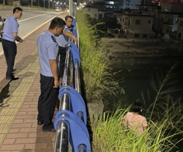 广东中山黄圃公安民警救助轻生女