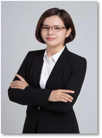 邹坤丽 汕头大学法学学士，华商专职律师。