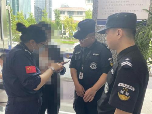 听障人士遇电信诈骗 民警打数千字成功劝阻